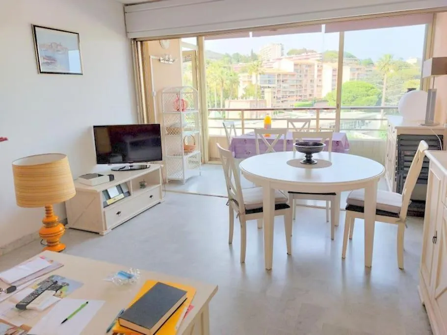 קאן Bocca Baie T2 En Bord De Mer - Axelle Loc Appart דירה